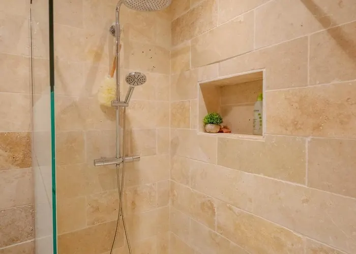 The Of The Whispers Of The South-west * Villedoux