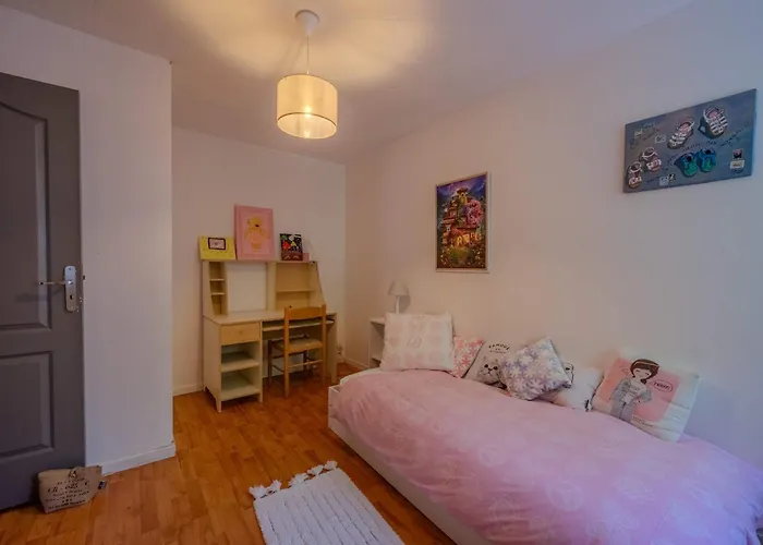 The Of The Whispers Of The South-west Villedoux