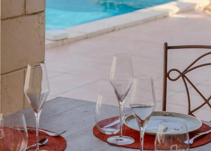 The Of The Whispers Of The South-west * Villedoux