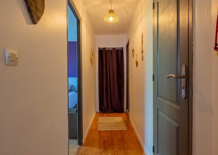 The Of The Whispers Of The South-west Villa *