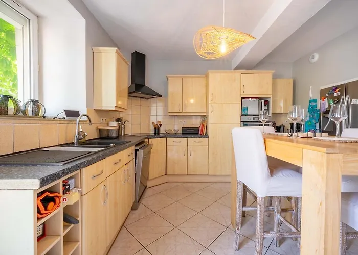 The Of The Whispers Of The South-west * Villedoux