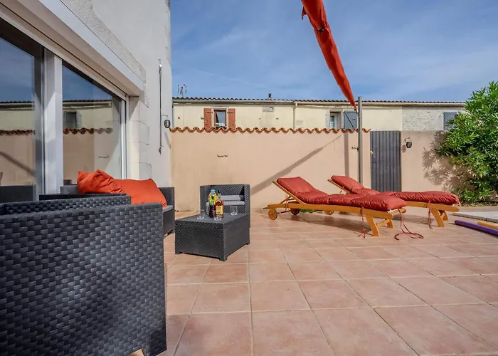 The Of The Whispers Of The South-west Villedoux